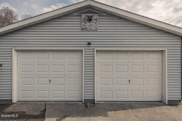 $340,000 | 955 Highway 67, Johnstown, NY 12095