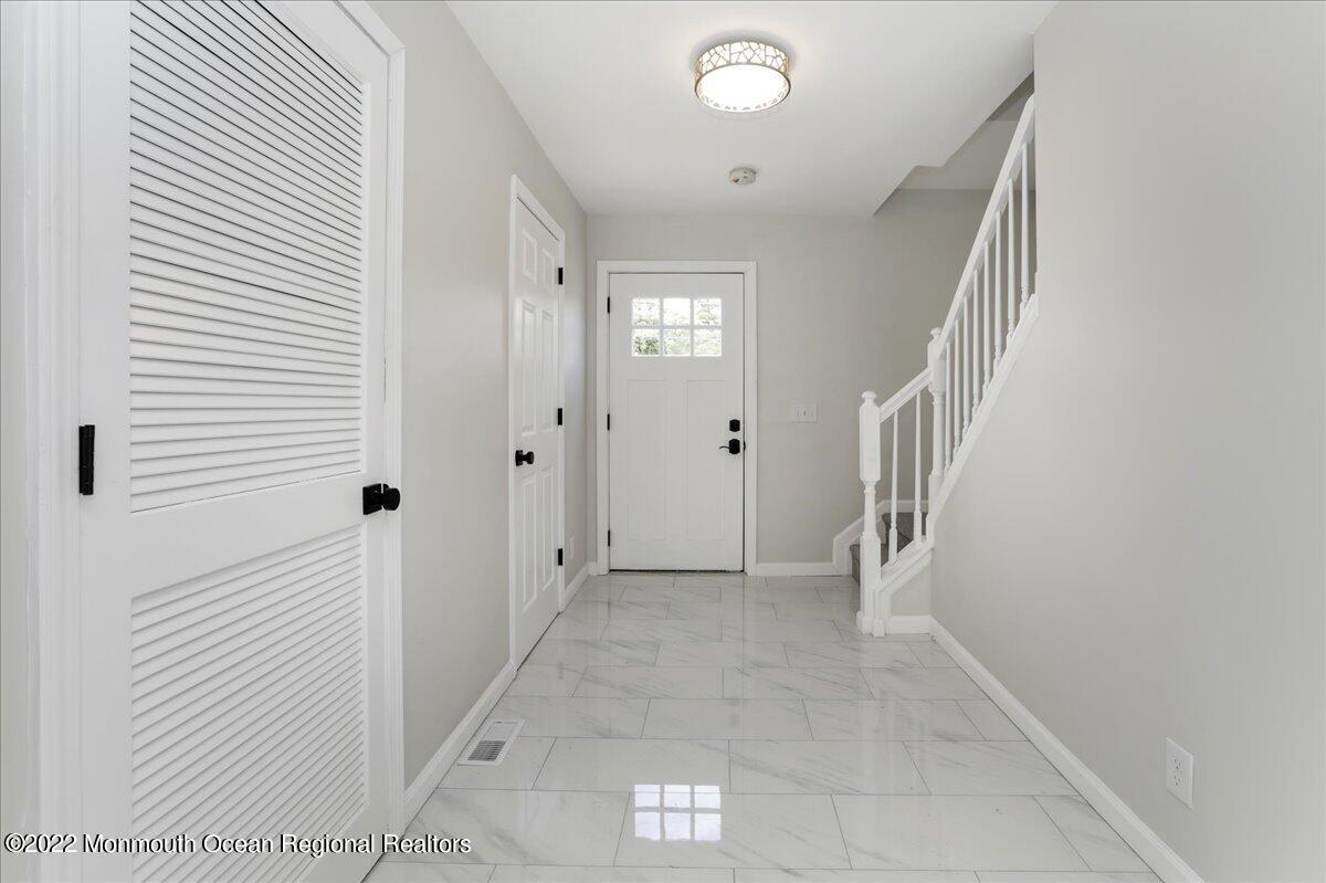 110 Island Road Toms River, NJ 08753 - Photo 5 of 51 11-110IslandRd0011