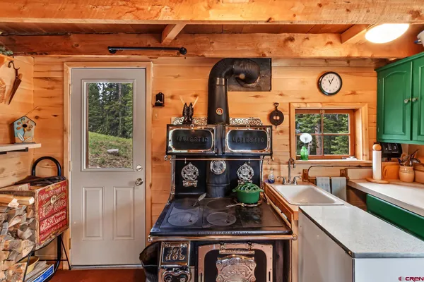 $289,900 | 21353 Hilltop Drive, Cedaredge, CO 81413