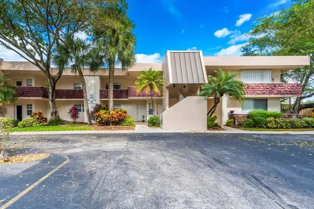 $179,900 | 2951 South Palm Aire Drive, Unit 202, Pompano Beach, FL 33069