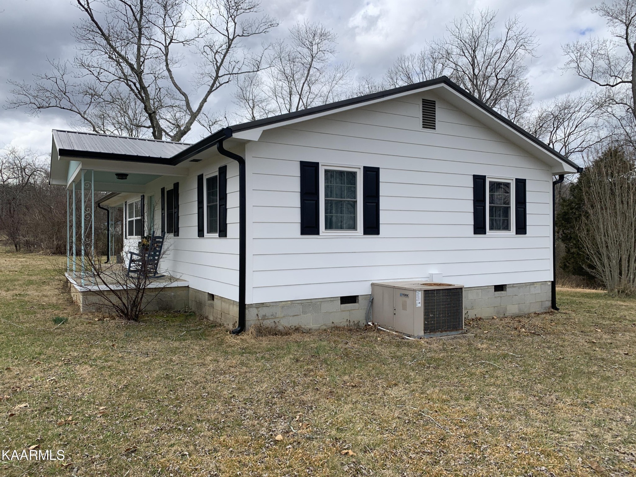 160 Buckner Road Philadelphia, TN 37846 - Photo 2 of 35 Gallery Image 2