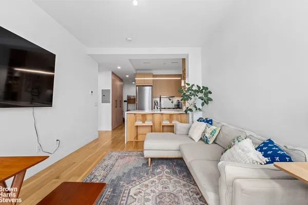 $1,299,999 | 183 McGuinness Boulevard, Unit 3A | Greenpoint