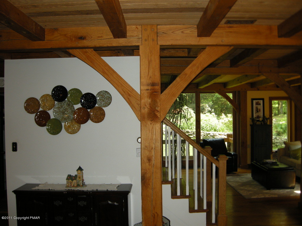 112 Spring Lane Cresco, PA 18326 - Photo 12 of 31 Timber-peg Detail