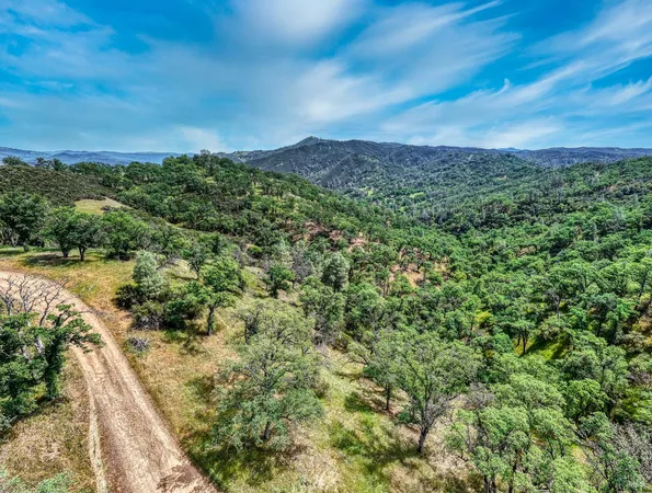 $320,000 | 990 Junction Plaza, Clearlake, CA 95422