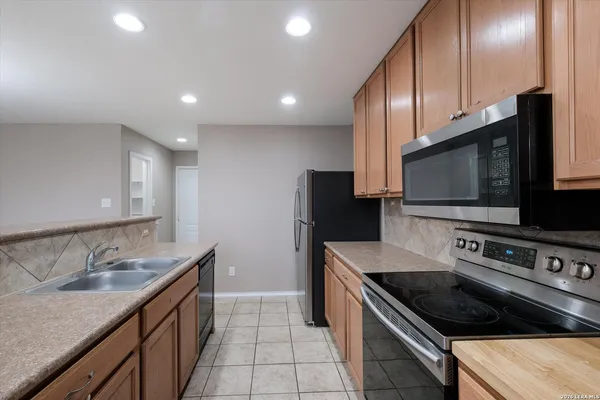 $1,750 | 6634 Poseidon Way, Converse, TX 78109