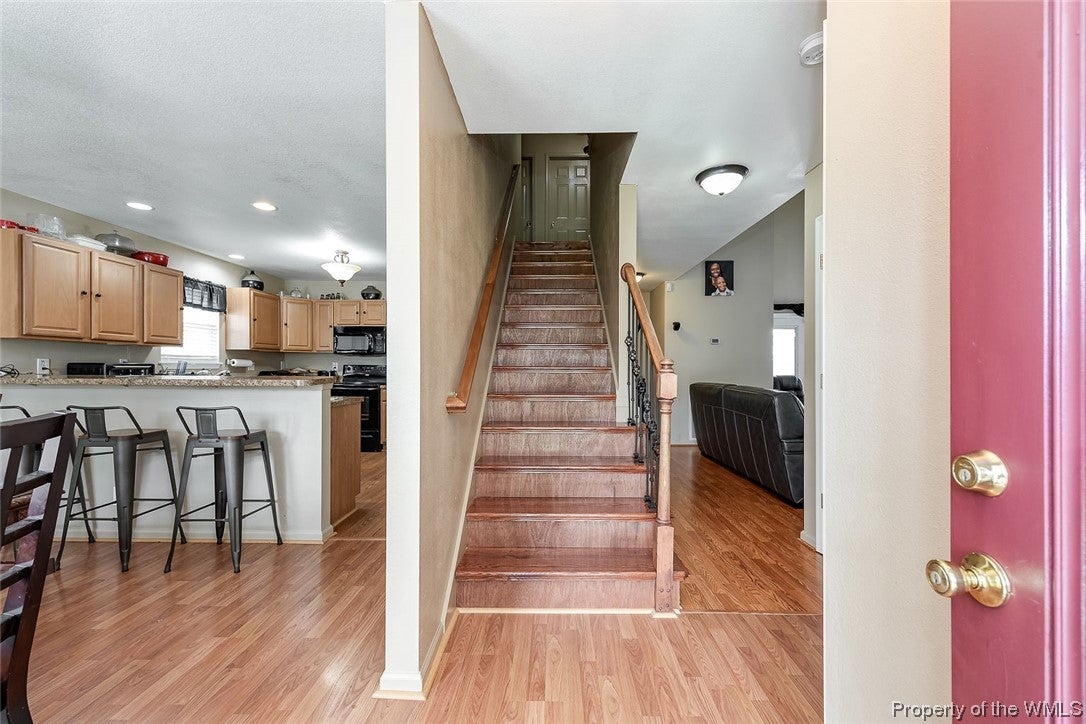 66 Franktown Road Hampton, VA 23669 - Photo 4 of 26 Gallery Image 4