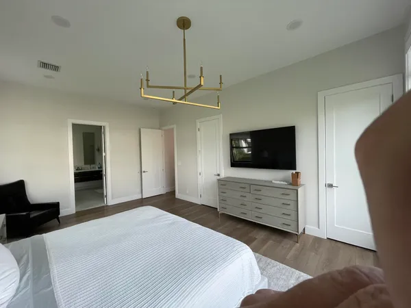 $10,000 | 15 Island Road, Sewall's Point, FL 34996