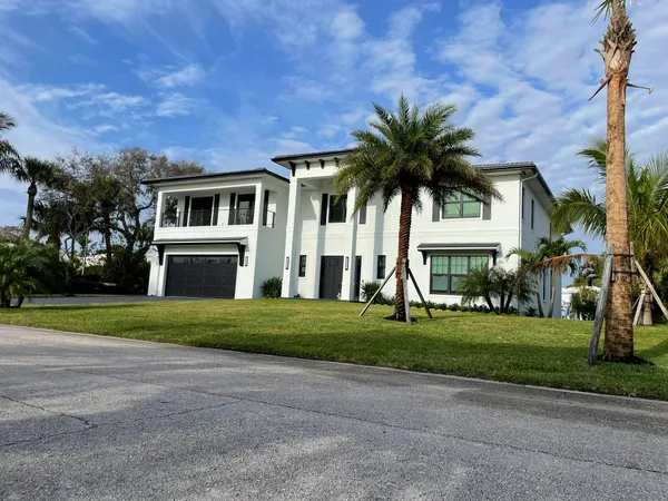 $10,000 | 15 Island Road, Sewall's Point, FL 34996