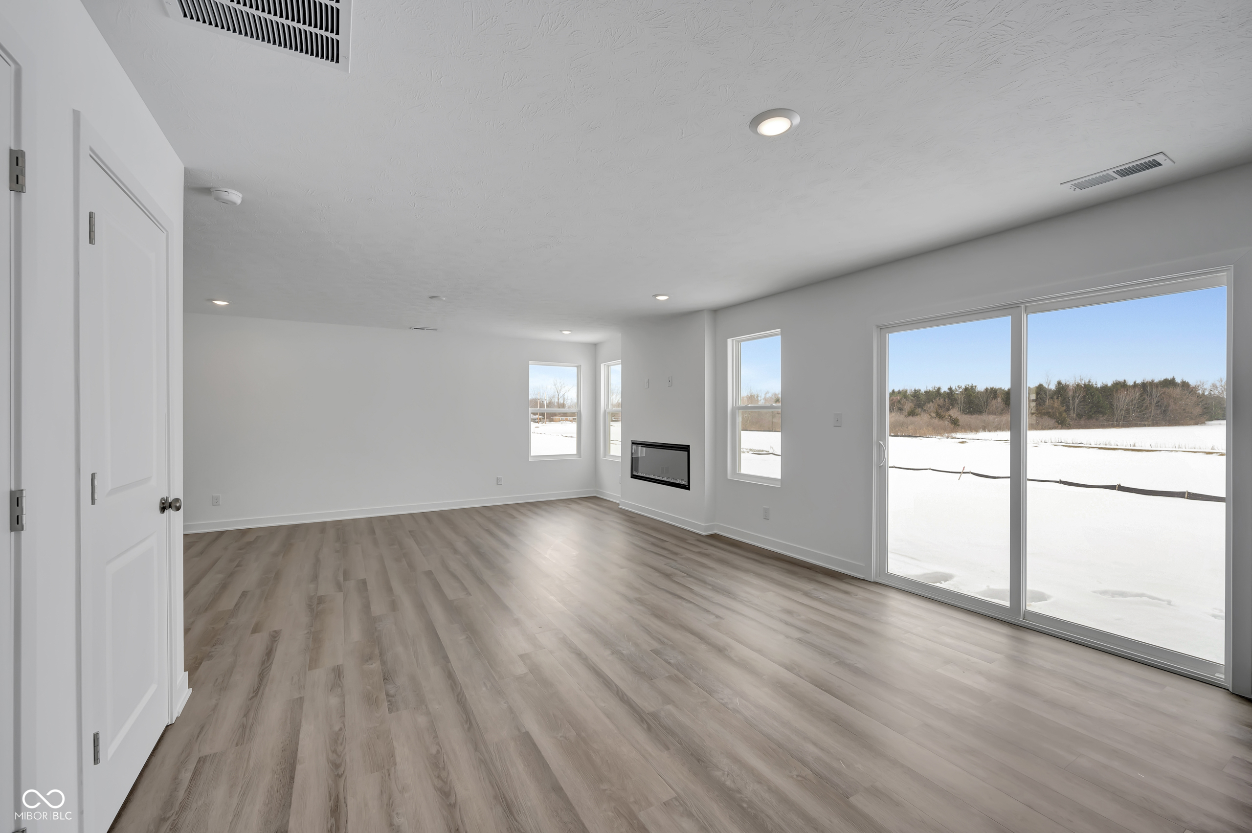 3926 Quinn Road Indianapolis, IN 46239 - Photo 4 of 19