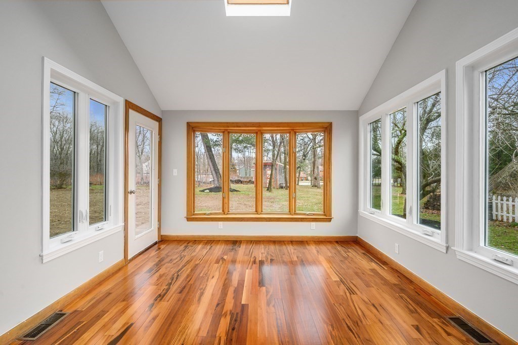 27 Paddock Road Bridgewater, MA 02324 - Photo 16 of 36 Gallery Image 16