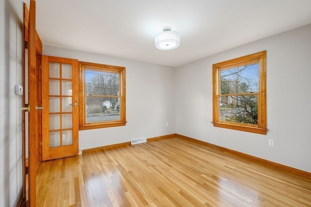27 Paddock Road Bridgewater, MA 02324 - Photo 7 of 36 Gallery Image 7