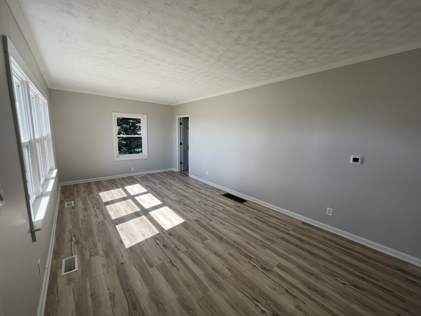 1980 West Grand Ridge Road Mazon, IL 60444 - Photo 7 of 21 an empty room with windows
