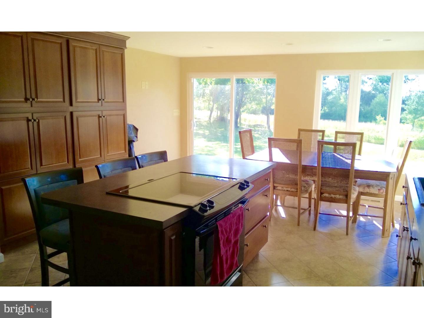 2792 Bedminster Road Perkasie, PA 18944 - Photo 6 of 19 Kitchen