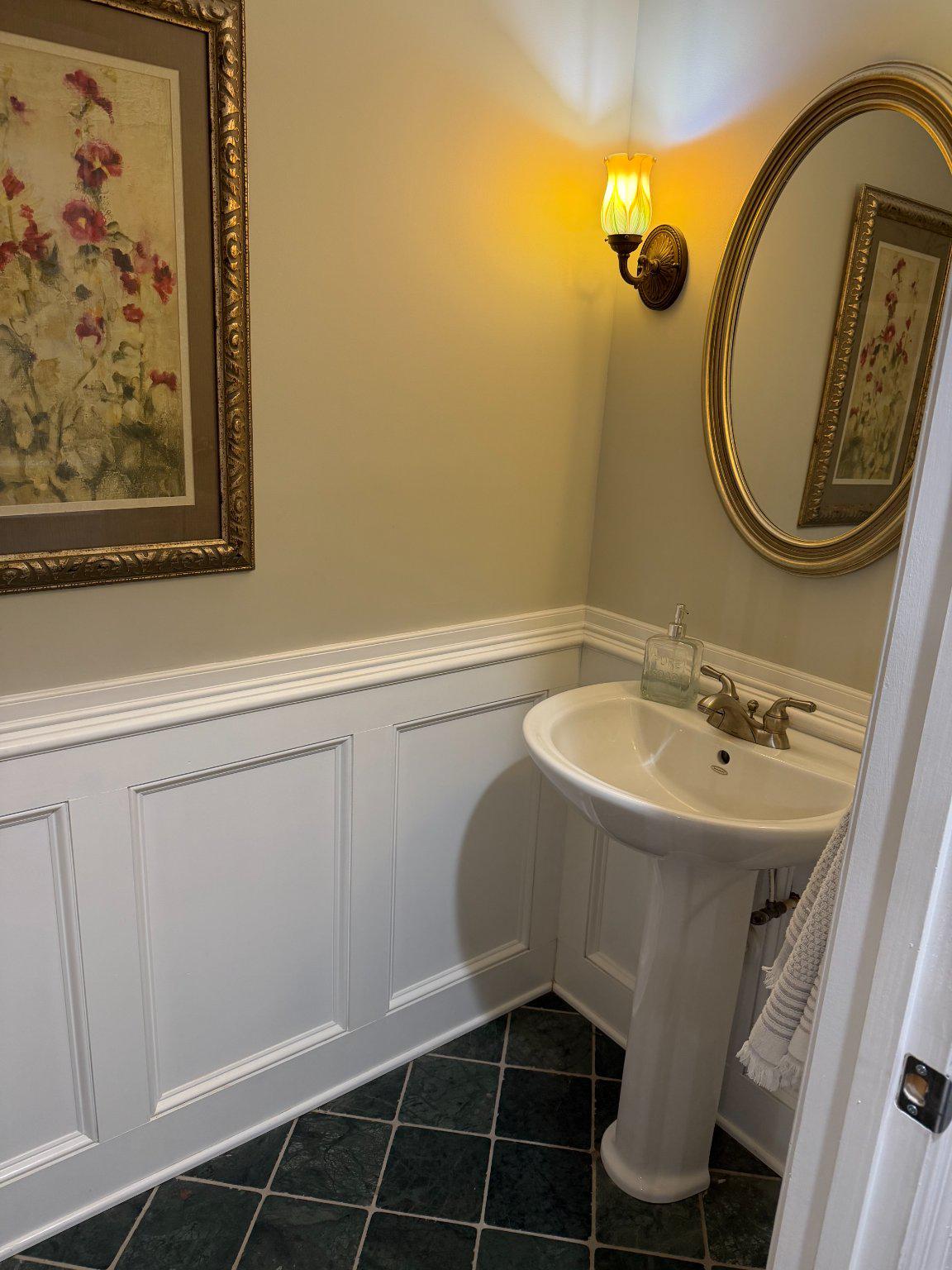 4001 Young Road Manchester, MD 21102 - Photo 23 of 65 Elegant half-bath.