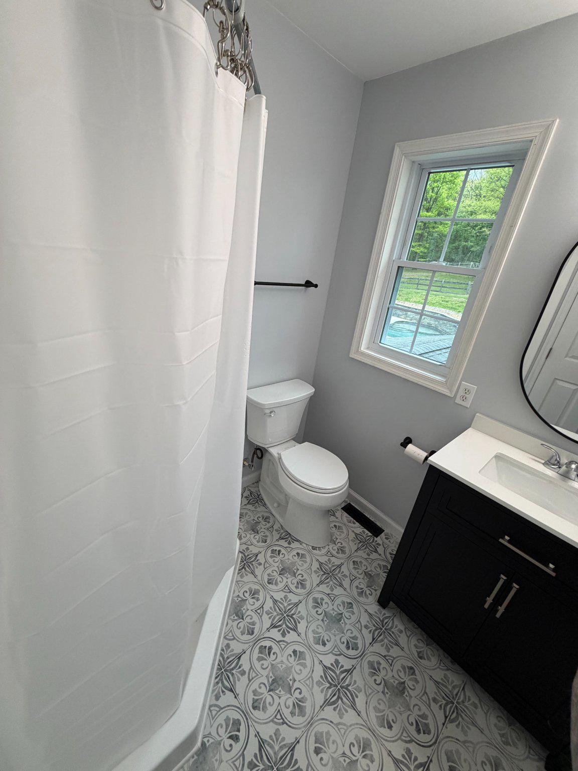 4001 Young Road Manchester, MD 21102 - Photo 29 of 65 Upper primary bedroom private full bath.