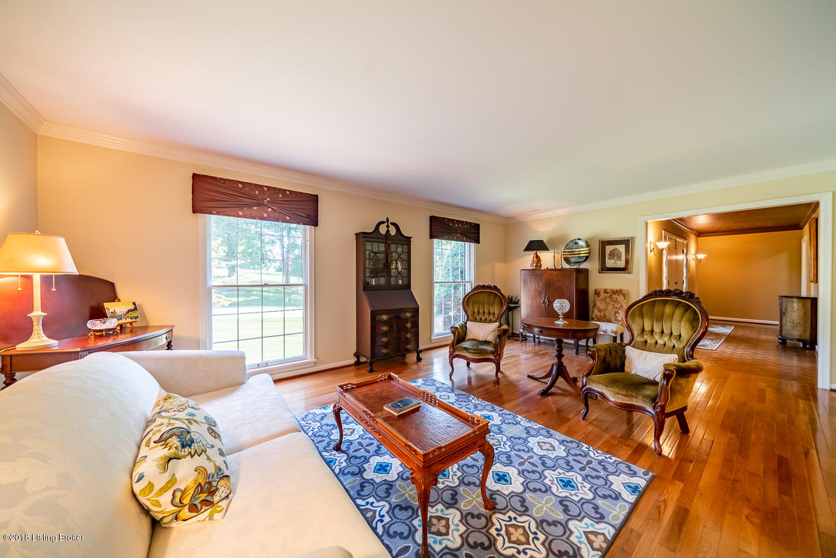 6604 Foxcroft Road Prospect, KY 40059 - Photo 26 of 43 Living Room