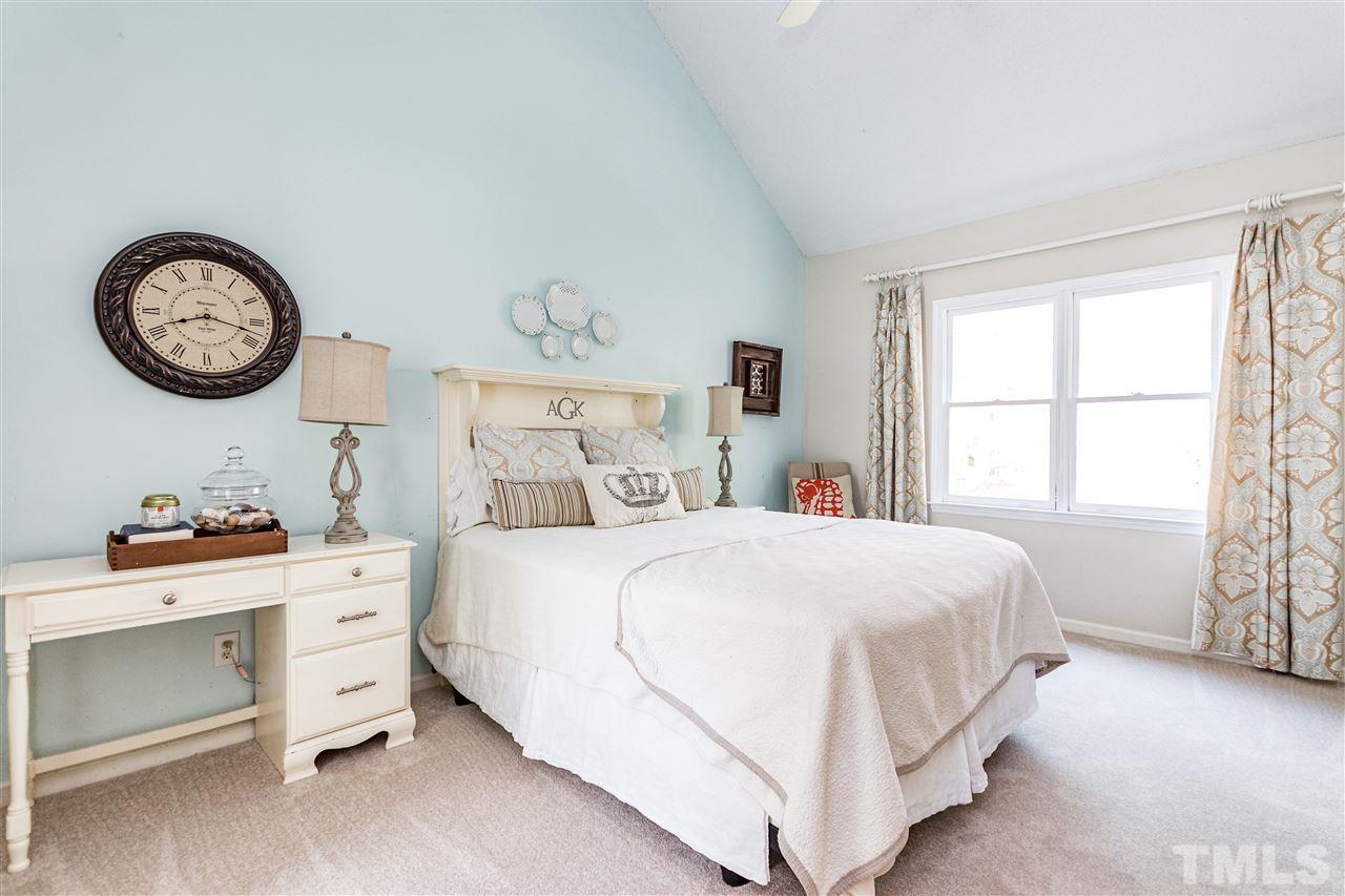 6705 Holly Mill Court Raleigh, NC 27613 - Photo 14 of 29 Gallery Image 14