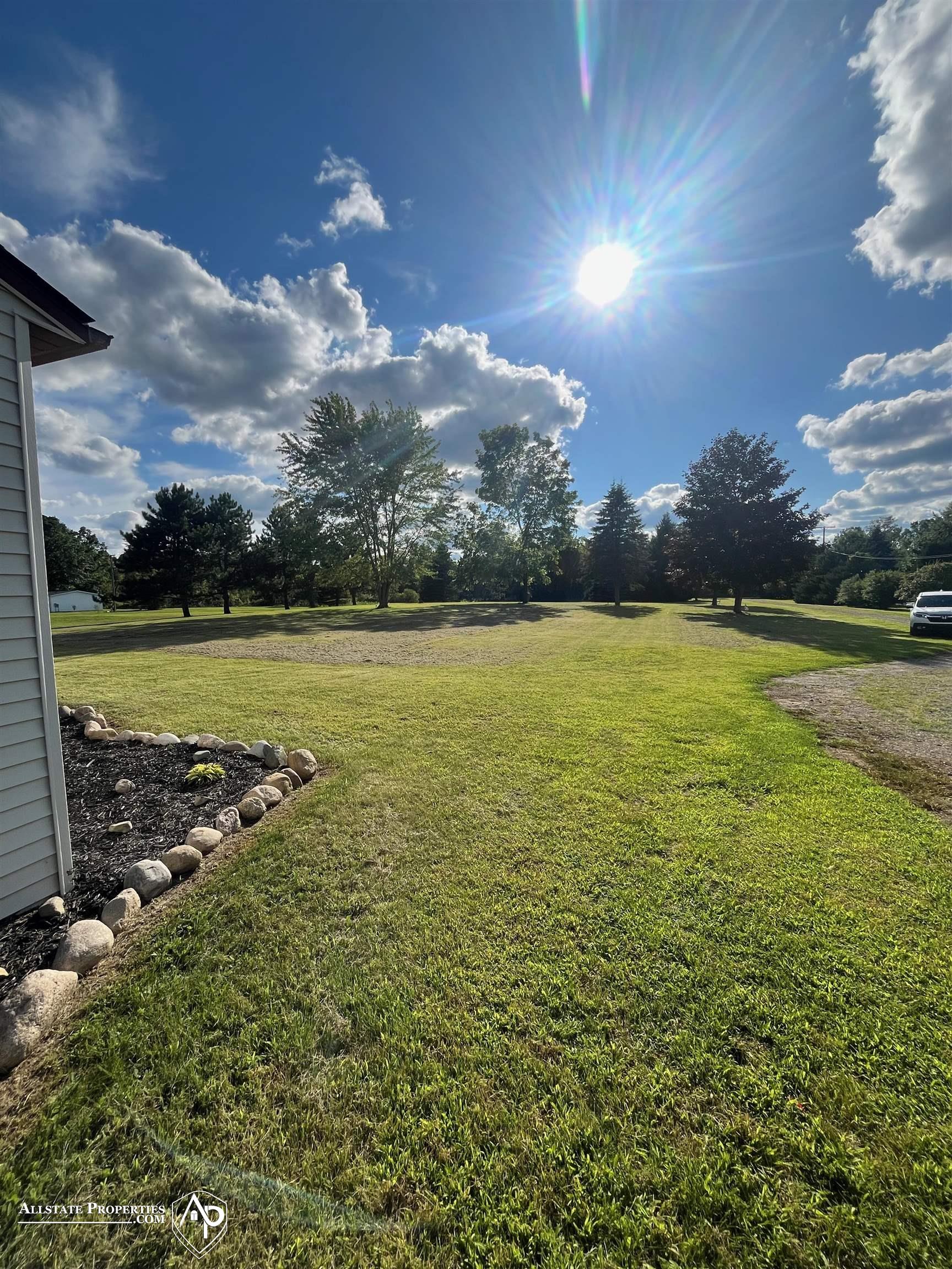 5830 Fostoria Road Columbiaville, MI 48421 - Photo 5 of 31 50151406-d4c6e69d-3dfe-4335-8d75-d455a18395f2.JPG