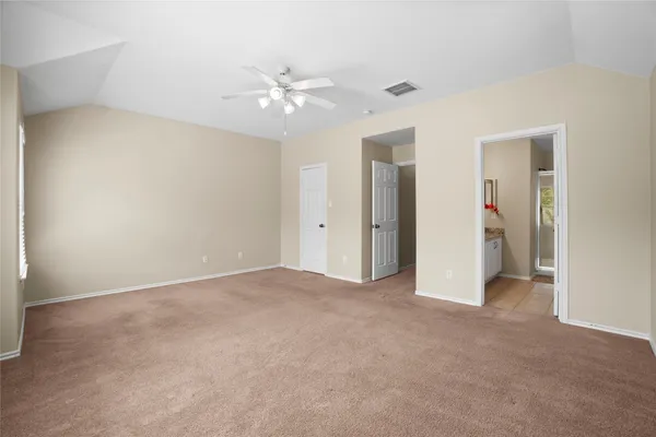 $2,000 | 15 Blue Creek Place, The Woodlands, TX 77382