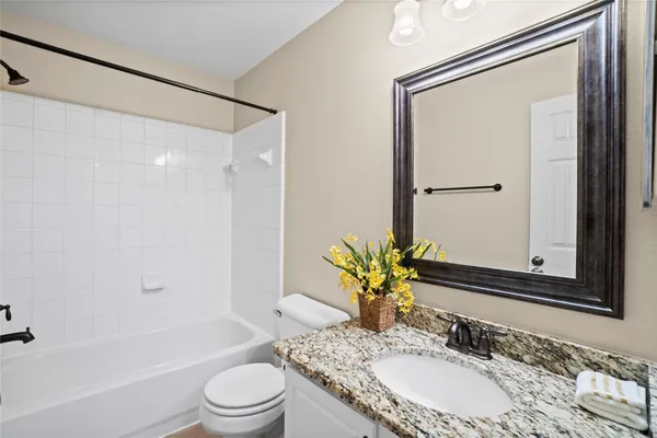 $2,000 | 15 Blue Creek Place, The Woodlands, TX 77382