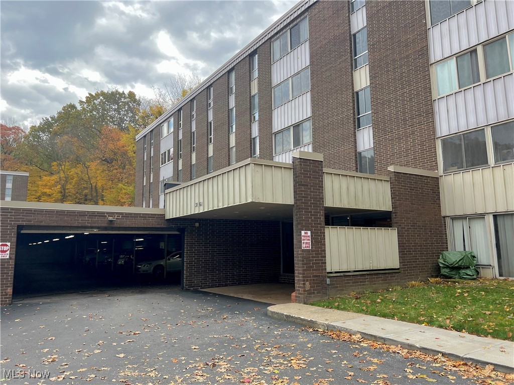 3068 Kent Road, Unit 105C Stow, OH 44224 - Photo 2 of 42 Entrance to Building C