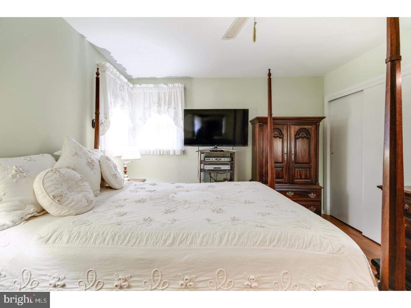 906 Woodlane Road Mount Holly, NJ 08060 - Photo 13 of 20 Gallery Image 13