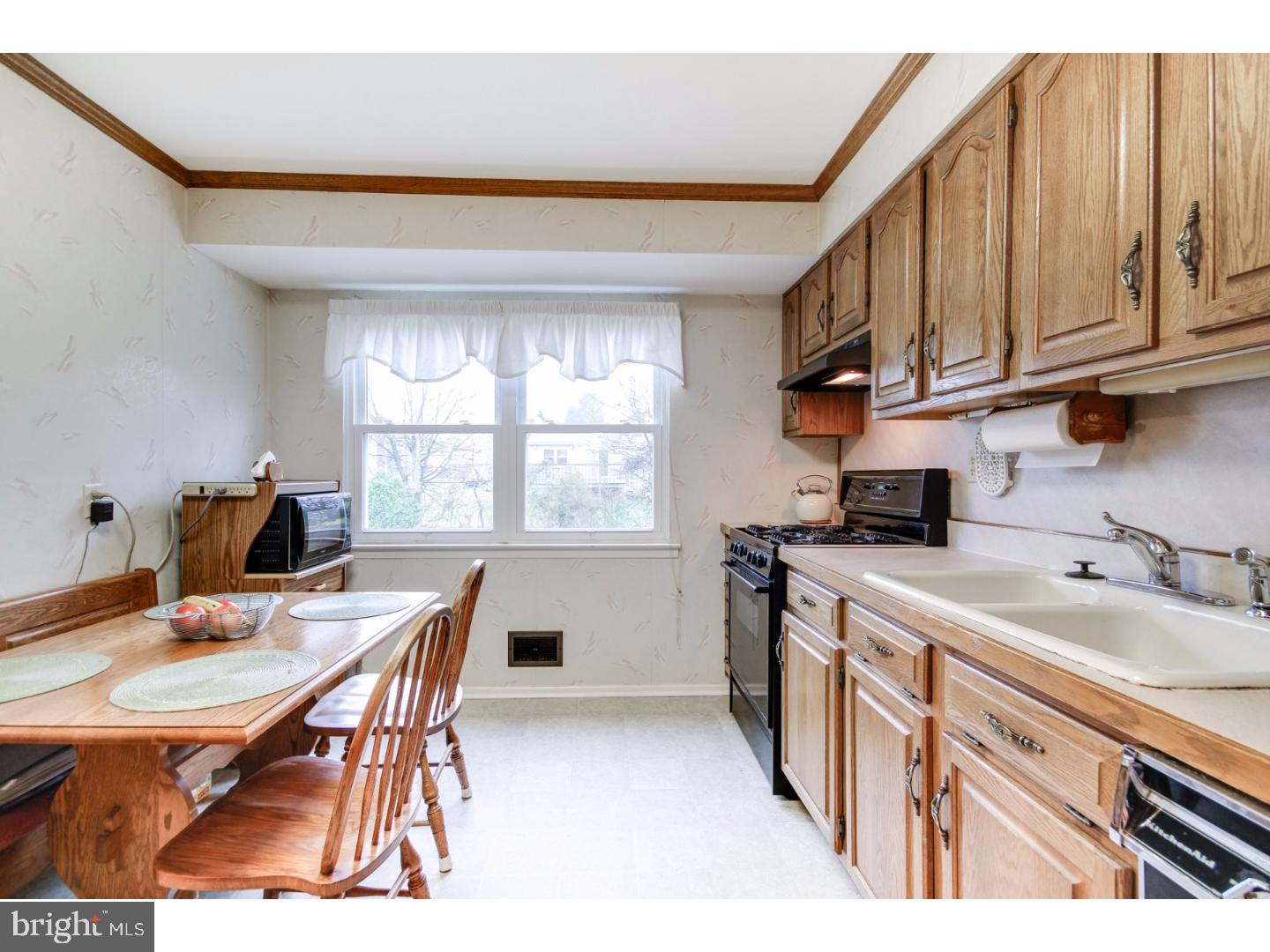 906 Woodlane Road Mount Holly, NJ 08060 - Photo 8 of 20 Gallery Image 8