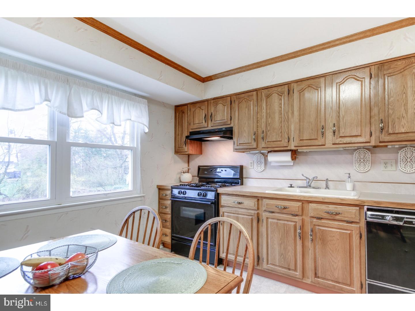 906 Woodlane Road Mount Holly, NJ 08060 - Photo 9 of 20 Gallery Image 9