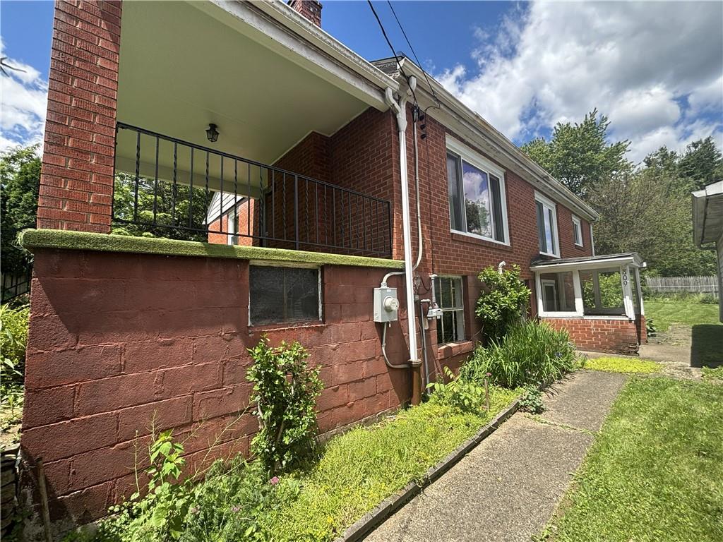 809 Carbon Road Greensburg, PA 15601 - Photo 3 of 48