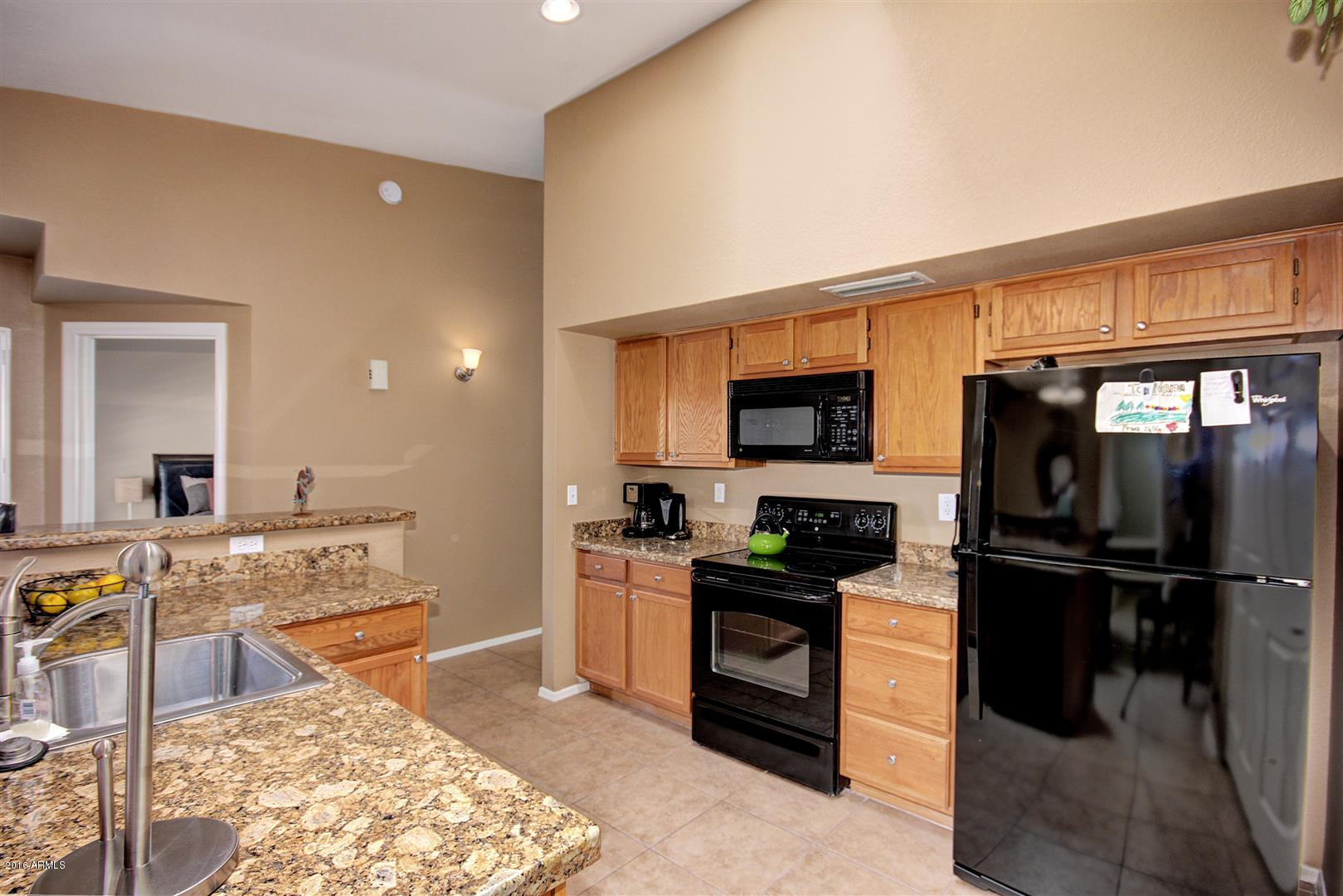 2059 East Brown Road, Unit 47 Mesa, AZ 85213 - Photo 5 of 26 Brown - #47 (20)
