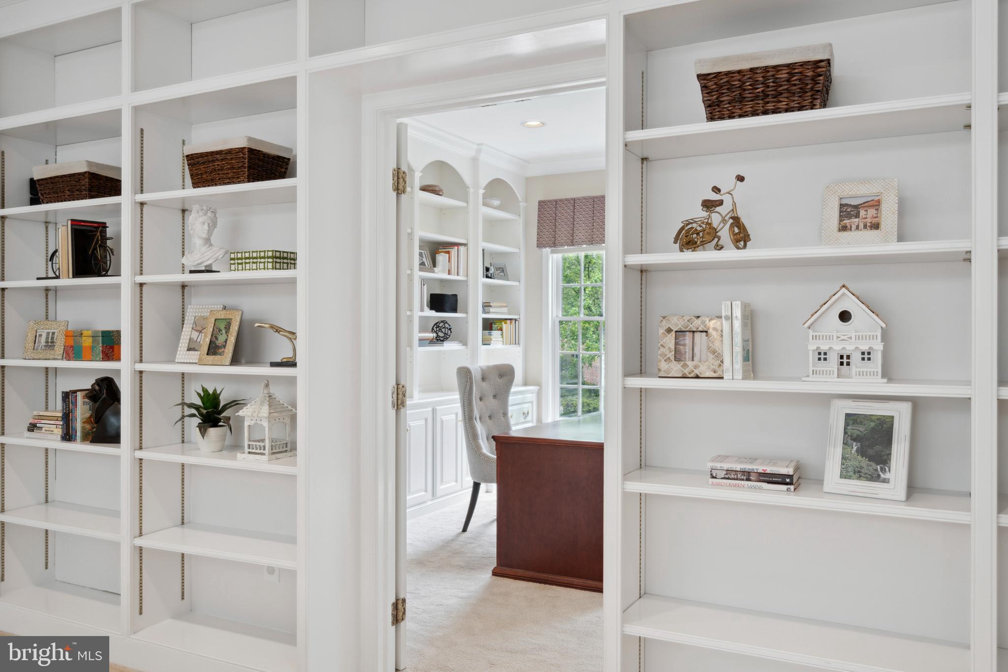 6 Paul Road Wayne, PA 19087 - Photo 17 of 52 Builtins Outside of the Office