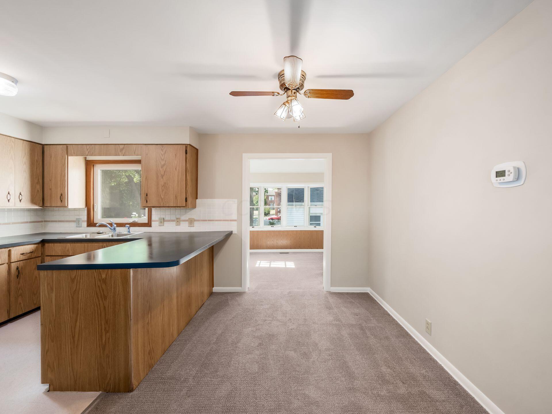 1569 Barrington Road Columbus, OH 43221 - Photo 8 of 43 Eat-In Kitchen