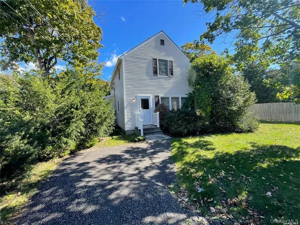 $4,000 | 217 Greeley Avenue, Sayville, NY 11782