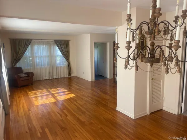$4,000 | 217 Greeley Avenue, Sayville, NY 11782