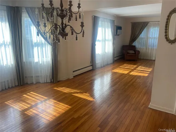 $4,000 | 217 Greeley Avenue, Sayville, NY 11782