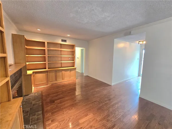 $3,300 | 896 Altura Way, Unit A, Upland, CA 91786