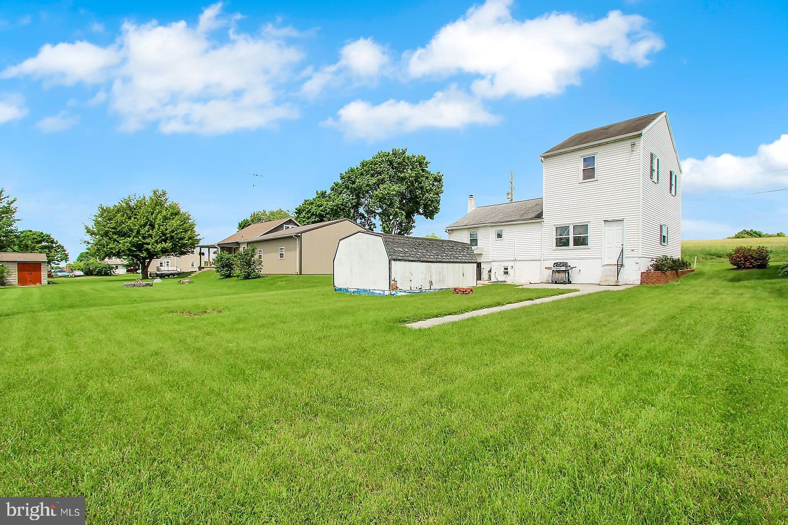 454 Smoketown Road Hanover, PA 17331 - Photo 21 of 25