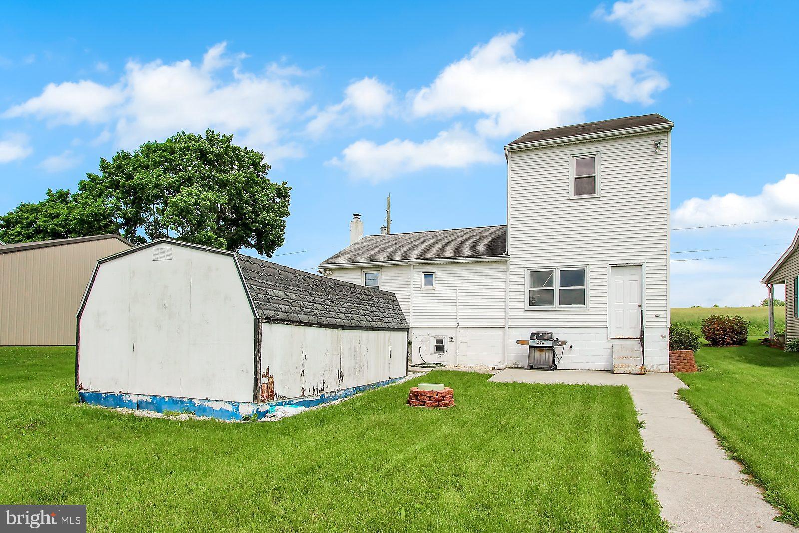 454 Smoketown Road Hanover, PA 17331 - Photo 22 of 25