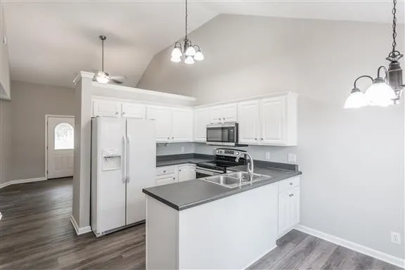 $2,000 | 108 Longview Drive, Goodlettsville, TN 37072