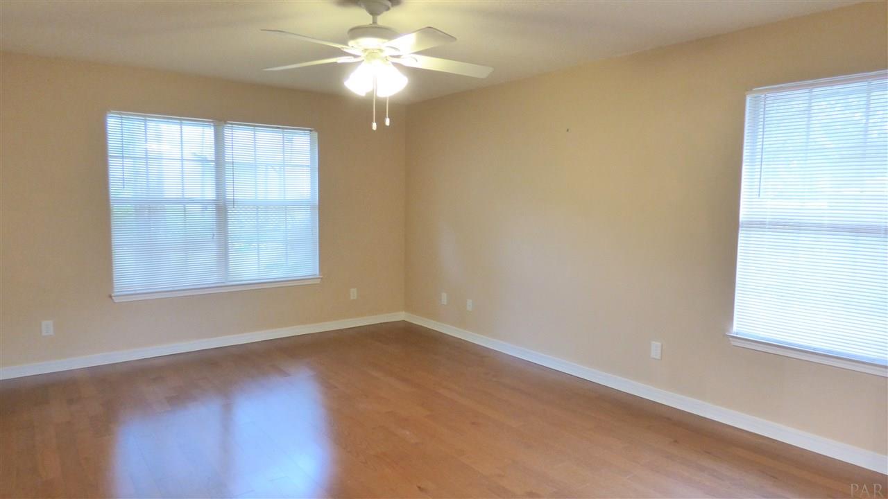 5979 Ridgeview Drive Milton, FL 32570 - Photo 15 of 34