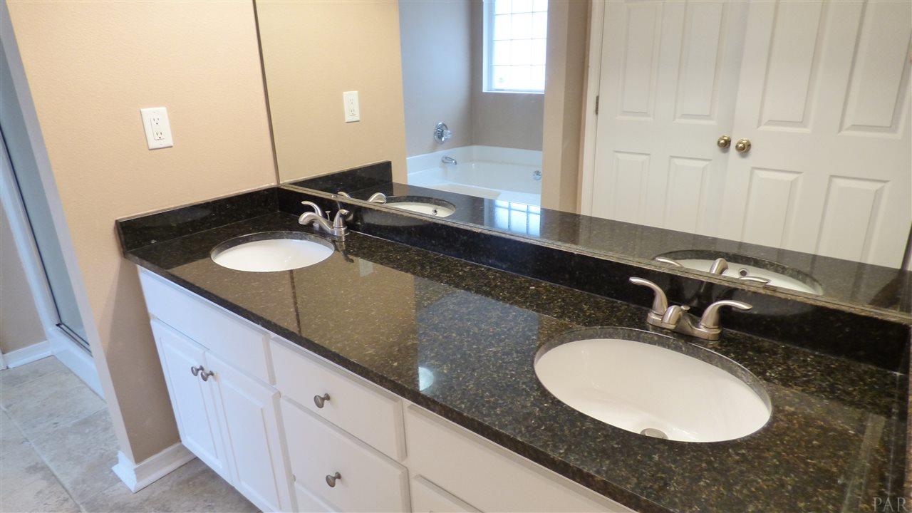 5979 Ridgeview Drive Milton, FL 32570 - Photo 18 of 34