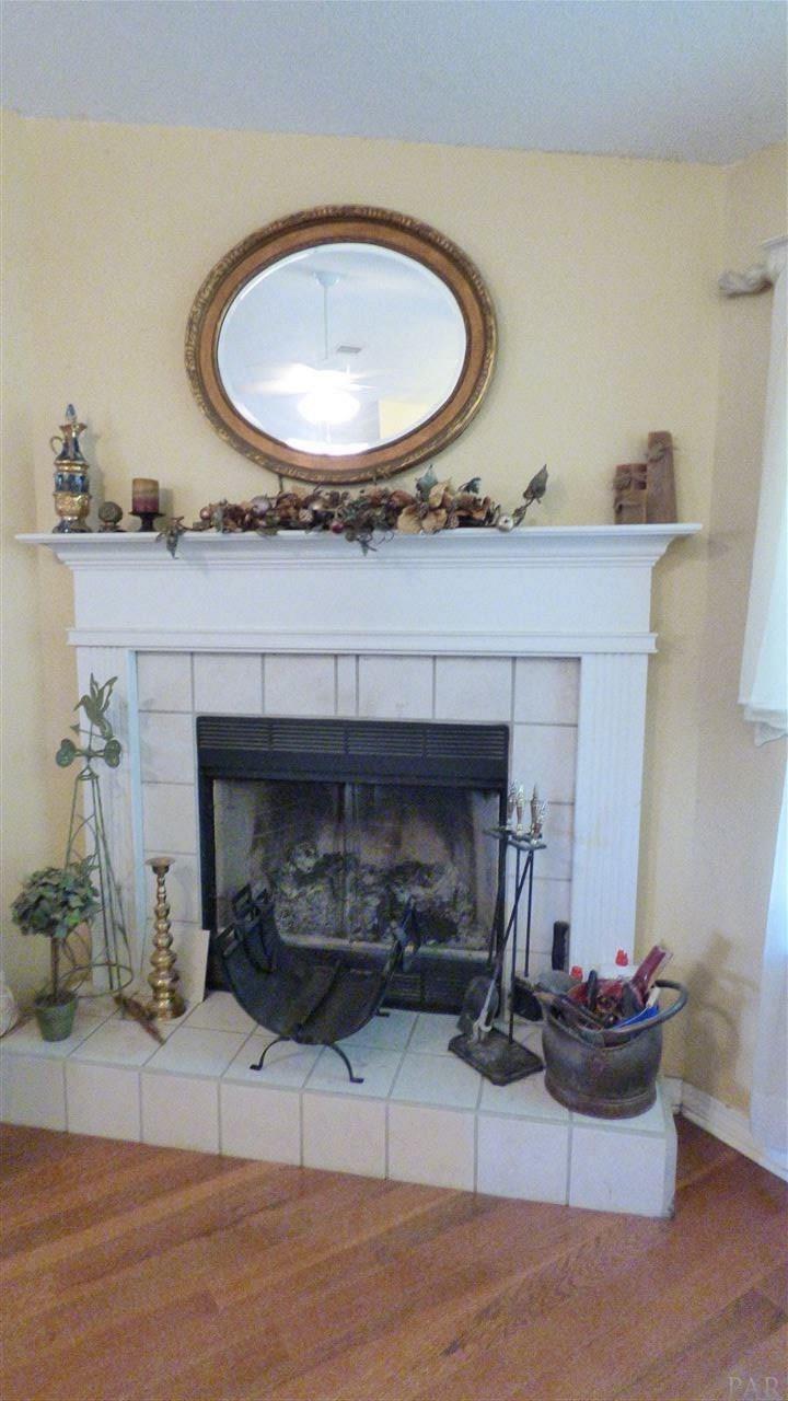 5979 Ridgeview Drive Milton, FL 32570 - Photo 8 of 34