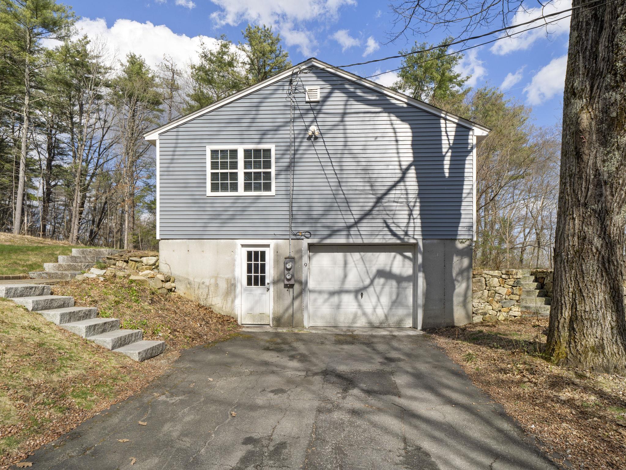 9 Valley Road Hampstead, NH 03841 - Photo 33 of 38
