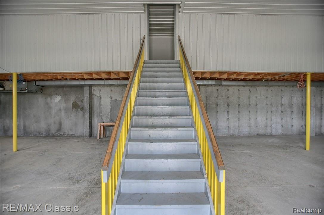 8661 Antcliff Road Howell, MI 48855 - Photo 28 of 38 Staircase_To_Loft.jpg