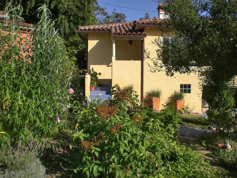 1228 Diana Road Santa Barbara, CA 93103 - Photo 1 of 7 Main