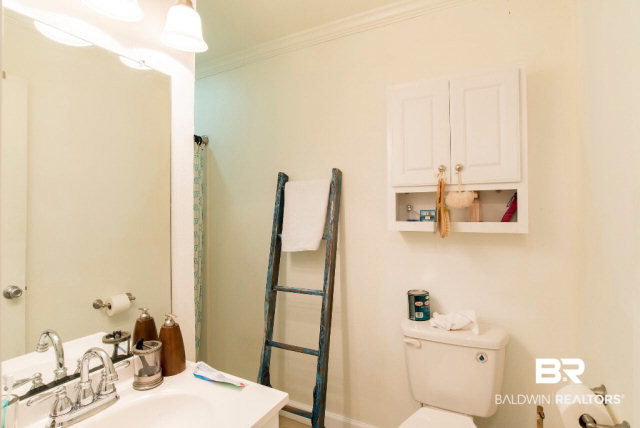 9 Rose Avenue Mobile, AL 36608 - Photo 10 of 19 Master Bathroom