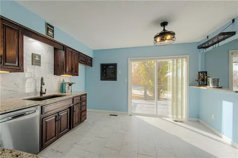 $369,000 | 3828 Northeast Beechwood Drive, Lee's Summit, MO 64064