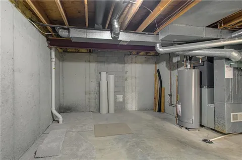 $369,000 | 3828 Northeast Beechwood Drive, Lee's Summit, MO 64064