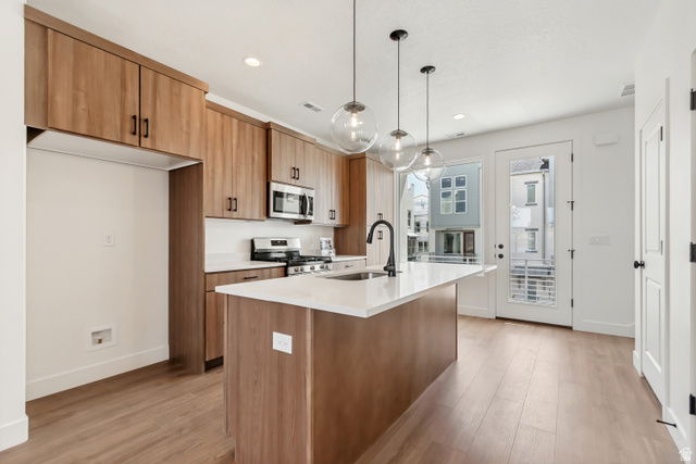 11023 South Freestone Road, Unit 122 South Jordan, UT 84009 - Photo 9 of 12 *Photo of a previously built home of same plan for example only. Options will vary*