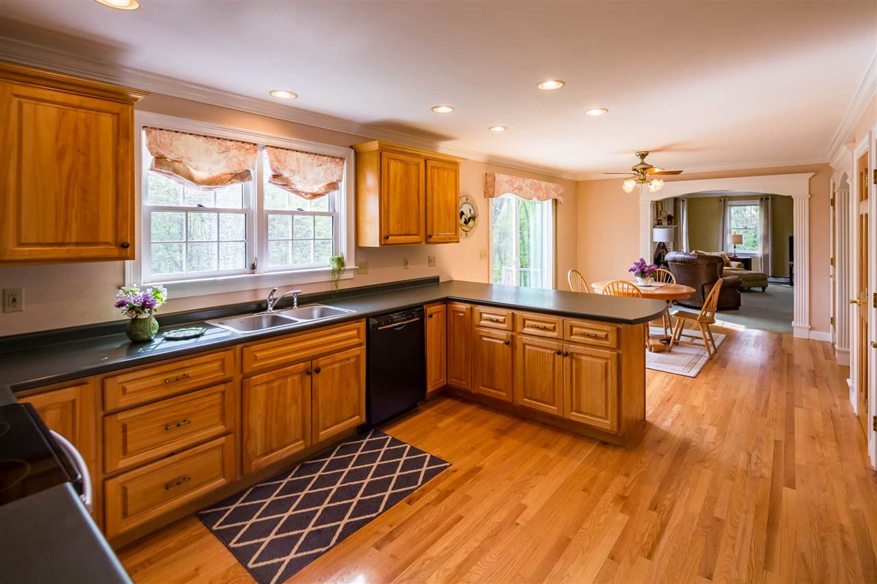 154 South Road North Hampton, NH 03862 - Photo 3 of 21